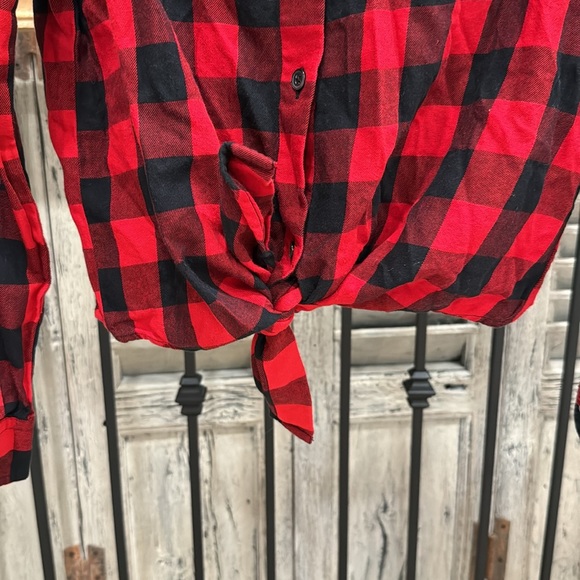 Madewell red and black plaid button down - Picture 3 of 3